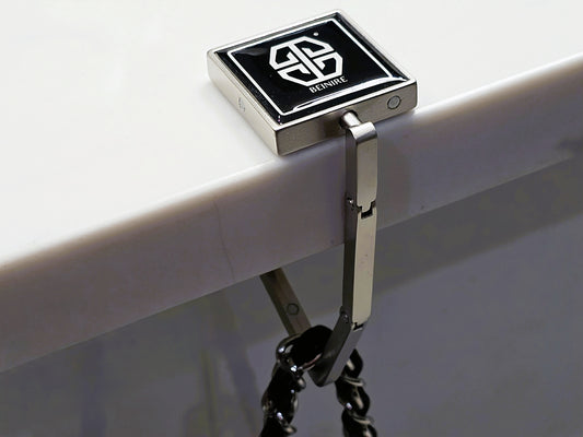 B3:  La Reina Luxury Handbag Holder - Silver