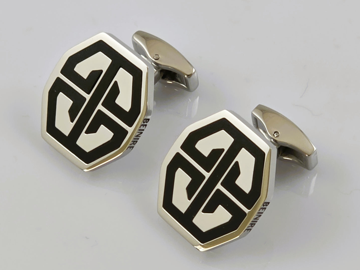 B3: Chief Executive Cufflinks - Silver