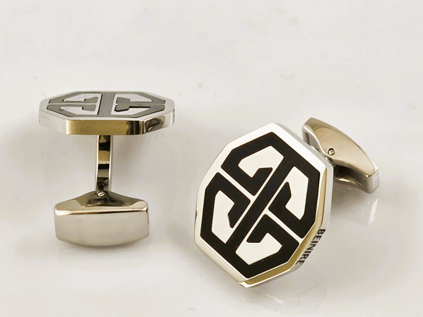 B3: Chief Executive Cufflinks - Silver