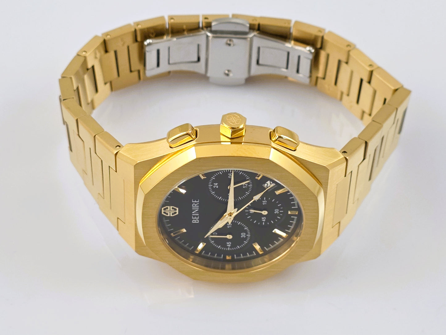 B2:  The Doyen Chronograph DC1