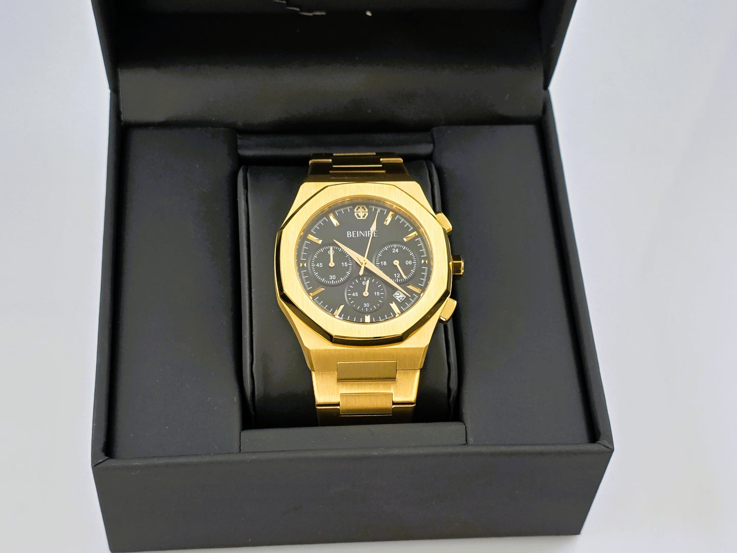 B2:  The Doyen Chronograph DC1